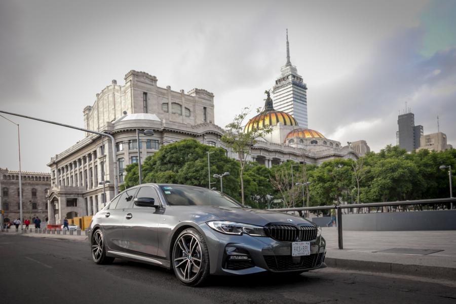  BMW 330i M Sport (G20) 2019 года  (MX) (фото 13 из 18)